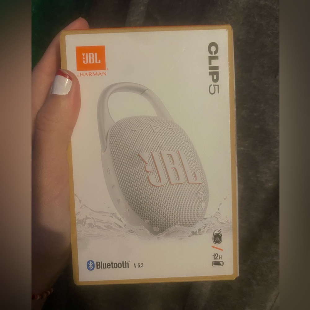 JBL clip speaker NEW with box